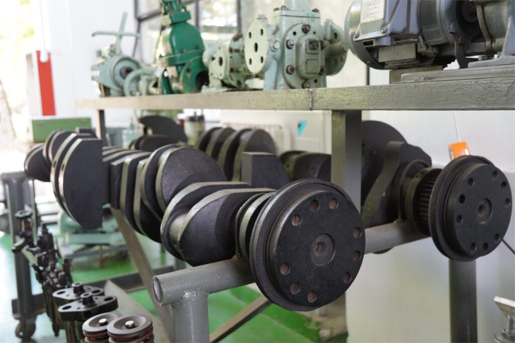 Crankshafts used for engine training