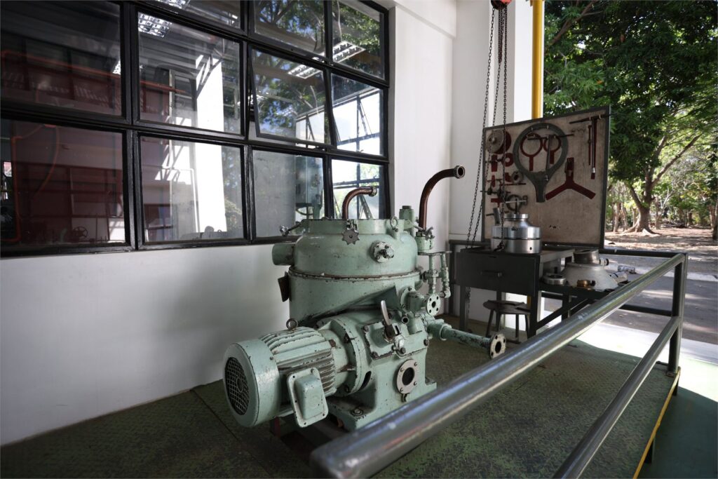 Oil purifier training equipment